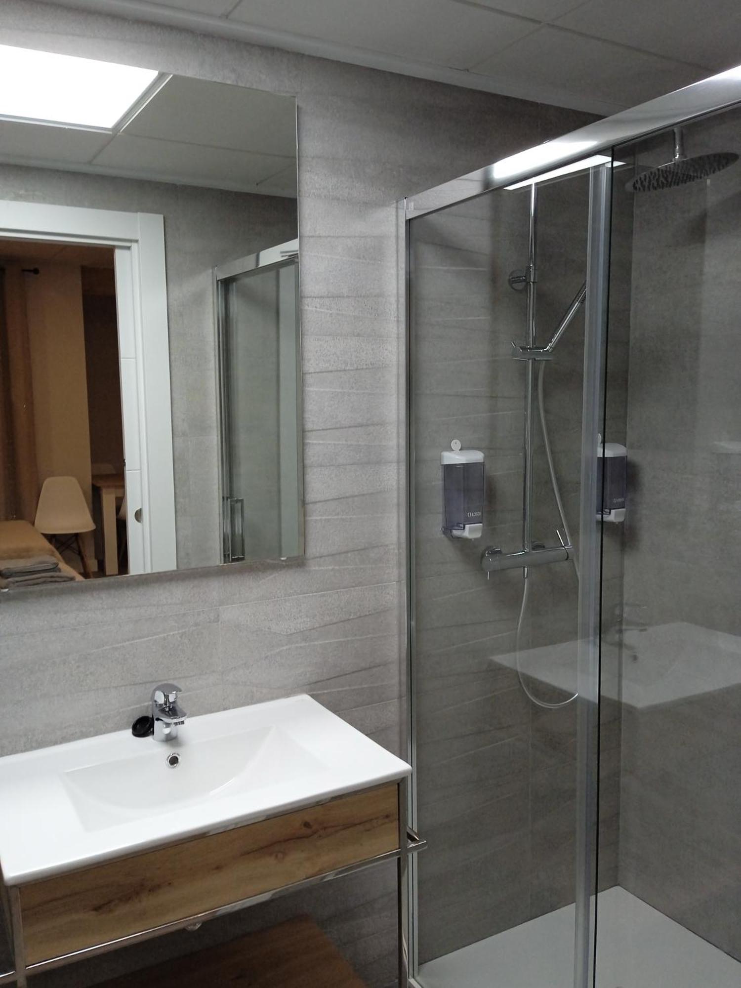 וילנה Hostal La Morenica מראה חיצוני תמונה